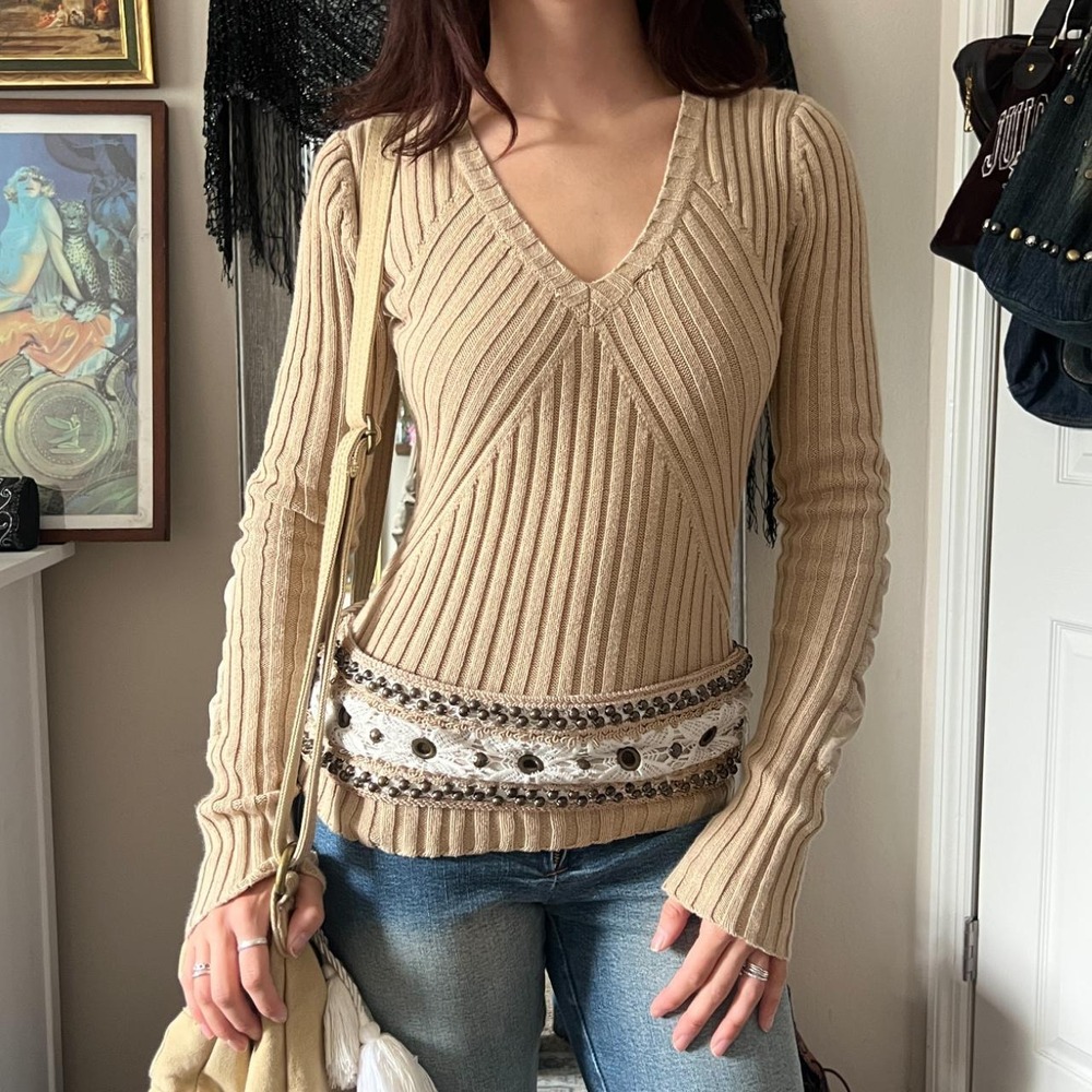 Vintage 2000s Euro Style Tan Fitted Ribbed Knit V-Neck Sweater Elbow Pads S